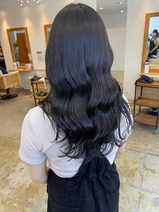 ロング 北田 美琴 / 柔らかいカラーのヘアスタイル