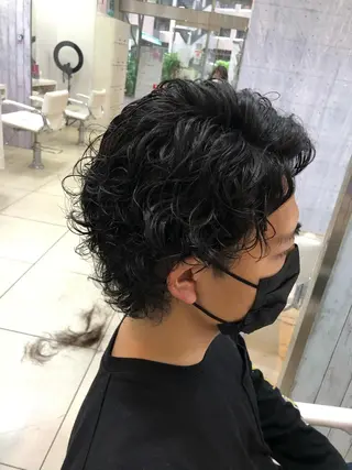 ミディアム パーマ メンズ 髪質改善× ハイライト溝江のヘアスタイル