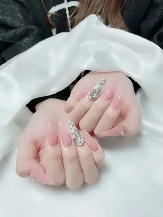 ネイル Amina nail salonのネイルデザイン