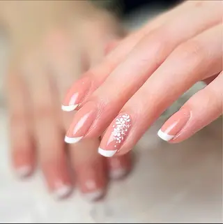 カラー 井手 優妃のネイルデザイン