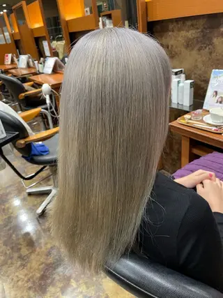 ロング カラー 落合 ちりのヘアスタイル