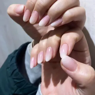 ネイル 13日3980円‼️ マグもデザインも◎のネイルデザイン