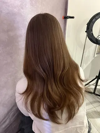 カラー ハイトーン/心斎橋 🌙イツキのヘアスタイル