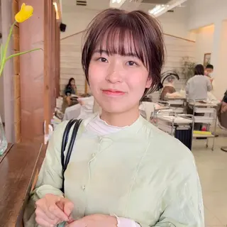 ショート カラー クロスパーマ× 透明感カラー✂︎のヘアスタイル