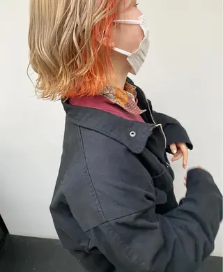 ショート カラー tonari 梅田、中崎町のヘアスタイル