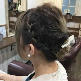 ヘアアレンジ embrace エンブレイスのヘアスタイル