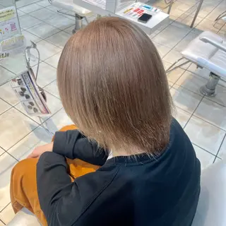 ショート カラー ブリーチ/ヘアセット 【𝙍𝙞𝙣𝙤】のヘアスタイル