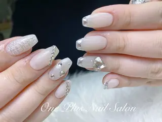 ネイル One Plus Nail Salonのネイルデザイン