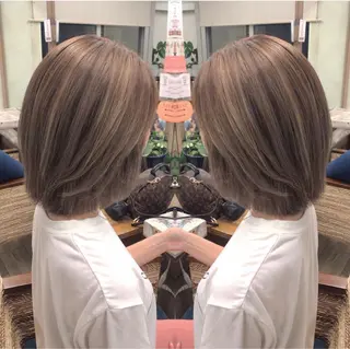 ショート カラー rollen所属・美魔女 美容師NAOのヘアスタイル