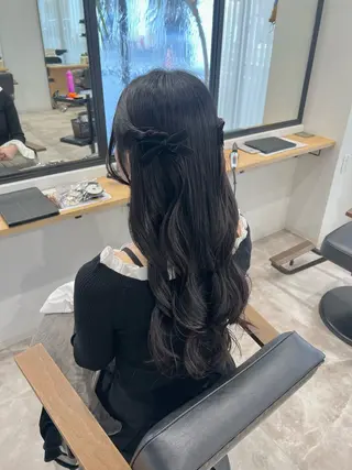 ロング ヘアアレンジ 黒阪 なみのヘアスタイル