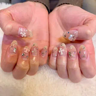 ネイル nail salon e'mu💐のネイルデザイン