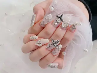 ネイル ネイルサロンエクラ 🫧Shizukaのネイルデザイン