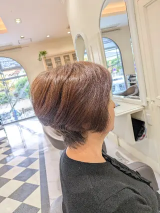 ショート カラー Salon de with根本博史のヘアスタイル
