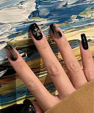 ネイル u1salon所属・ゆい ユイのネイルデザイン