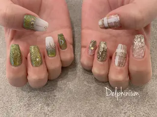 ネイル 岡本 友恵のネイルデザイン