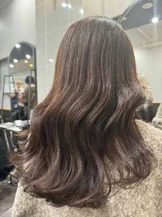 ロング カラー レイヤー/艶カラー 🫧守利のヘアスタイル