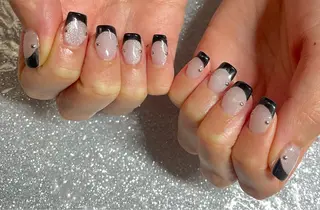 ネイル VIERU 🌈🎀💖のネイルデザイン