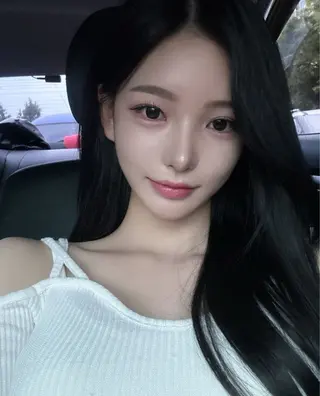 カラー 韓国風暗髪ヘア🤍 🫧MIREIのヘアスタイル