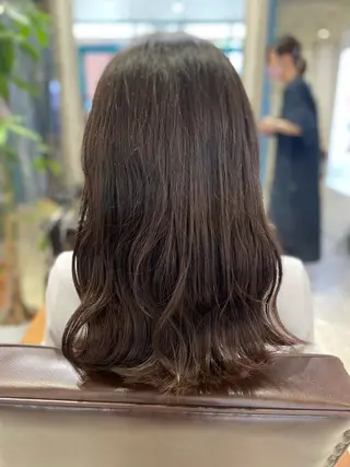 ロング カラー 福田 里央のヘアスタイル