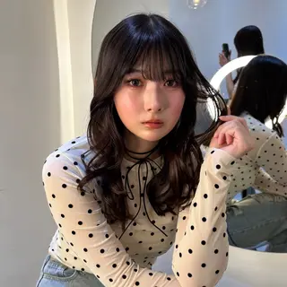 セミロング カラー ヘアアレンジ 暗髪／艶髪／渋谷/ モモカ🎀のヘアスタイル