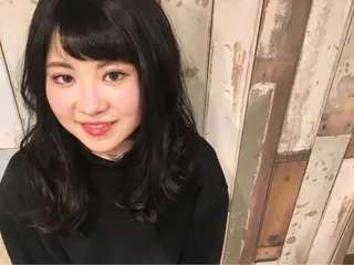 セミロング 牧野 ちおりのヘアスタイル