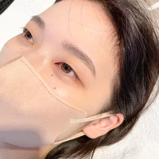 アイブロウ arrows  by strings所属・トツカ ルイの眉毛・アイブロウイメージ