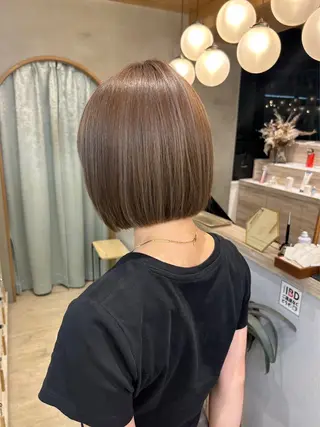 ミディアム カラー ボブ縮毛矯正 韓国レイヤーRINAのヘアスタイル