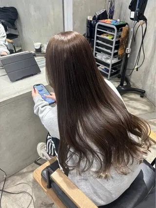 ロング カラー 山本 彩美香のヘアスタイル