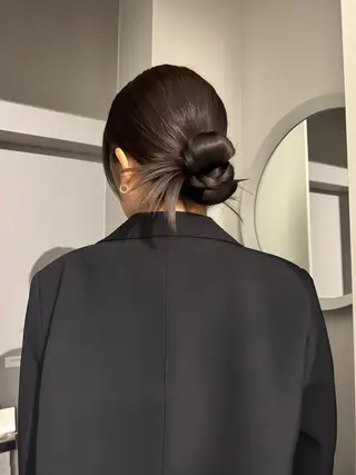 セミロング ヘアアレンジ mina 🌷のヘアスタイル