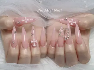 ネイル HANA 長さだしのネイルデザイン