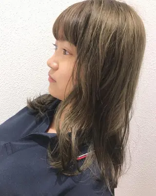 ミディアム カラー ウエモト タク ショート/レイヤーのヘアスタイル