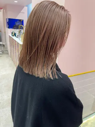 ミディアム 透明感カラー× レイヤーカット✨高梨のヘアスタイル