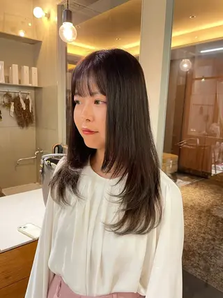 セミロング カラー 山下 悠月のヘアスタイル