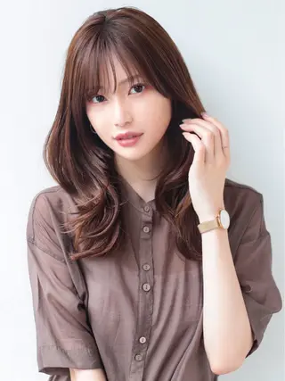 ミディアム AFLOAT TOKYOのヘアスタイル