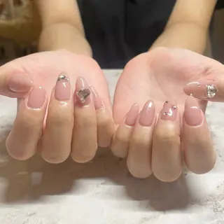 ネイル MORE-NAIL所属・Miki. MORE -NAILのネイルデザイン