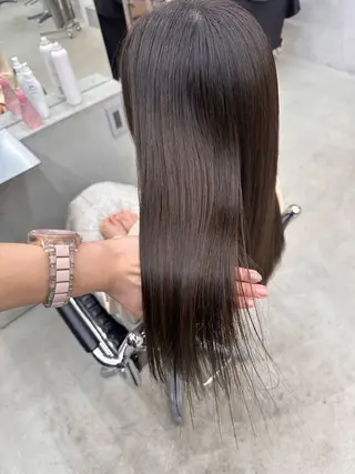 ロング カラー 染谷 遥花のヘアスタイル