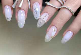 ネイル Pure&Rich Nailのネイルデザイン