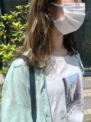 カラー ラベンダー/レイヤー スタイル🤎mamiのヘアスタイル