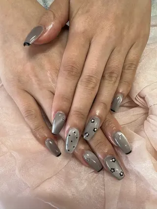 ネイル Nail's AOAQUA所属・AOAQUA SHIORIのネイルデザイン