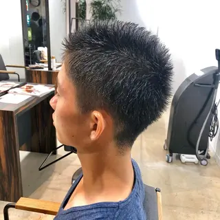 メンズ 🟢ウルフ／スパイラ ルパーマ／大西🟢のヘアスタイル