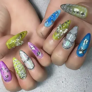 ネイル 上原 悠紀のネイルデザイン