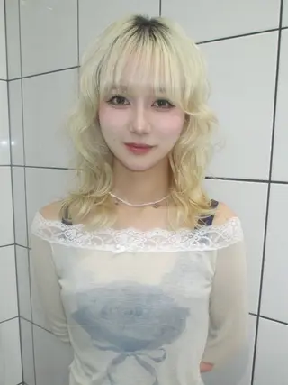 ミディアム カラー minto/ 似合わせ/ハイトーンのヘアスタイル