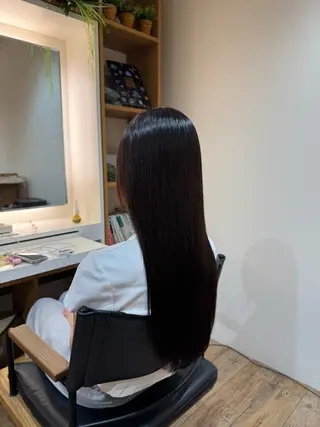 セミロング afloatkobe所属・美髪/髪質改善 川口凌弥のヘアスタイル