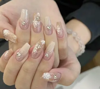 ネイル D-BEAUTY Nailsalonのネイルデザイン