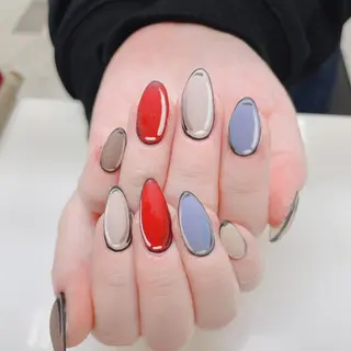 ミディアム ネイル nailsalon 220momokaのネイルデザイン