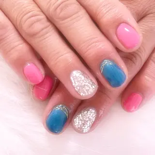 ネイル 梅島のネイル屋さん所属・梅島の ネイル屋さんのネイルデザイン