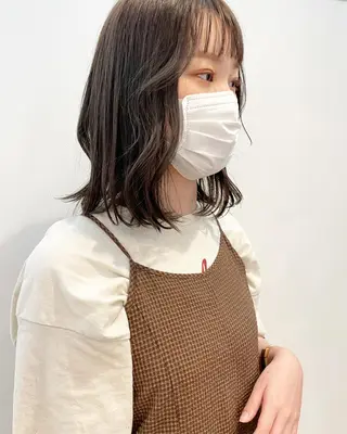 セミロング カラー 佐藤 永夏のヘアスタイル