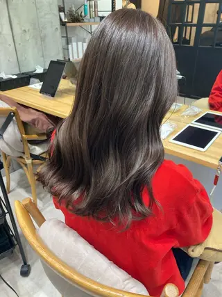 セミロング ✨色持ちの良い艶 カラー✨蟹江真世のヘアスタイル
