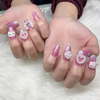 ロング see love gritterのネイルデザイン