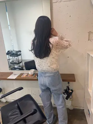 セミロング カラー MIOベージュカラー 柔らかいカラーのヘアスタイル